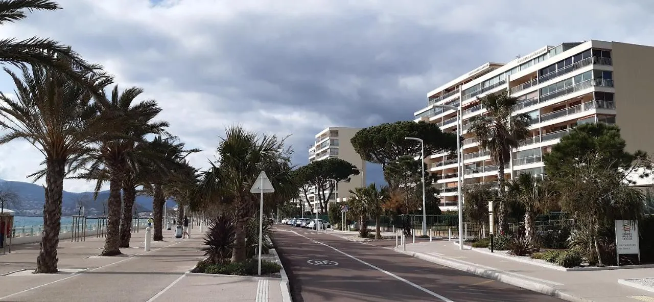 Great Waterfront Apartment In Cannes Boccacabana 0*,  Francja